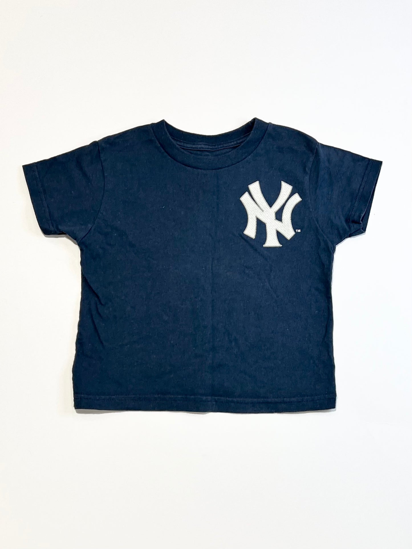NY Yankees tee - Size 3-4