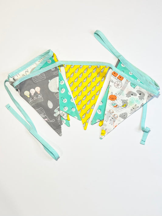 Green/yellow bunting