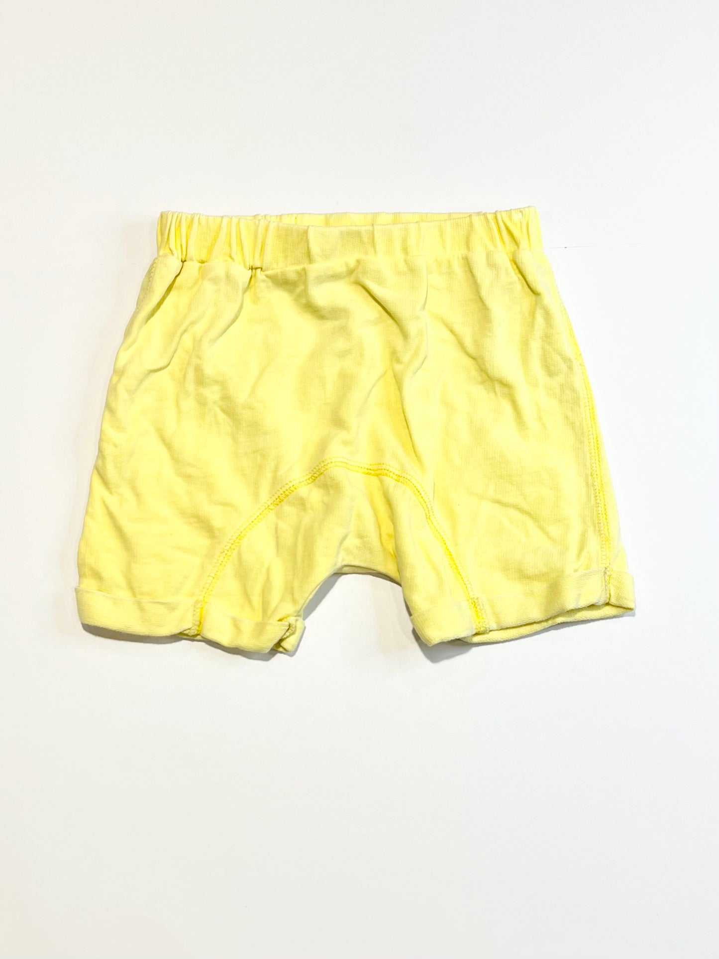 Yellow jersey shorts - Size 2