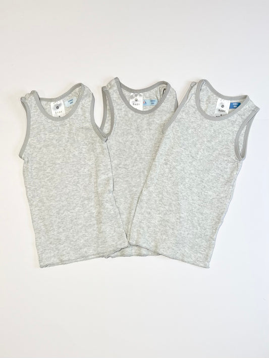 3 x ribbed singlets - Size 0