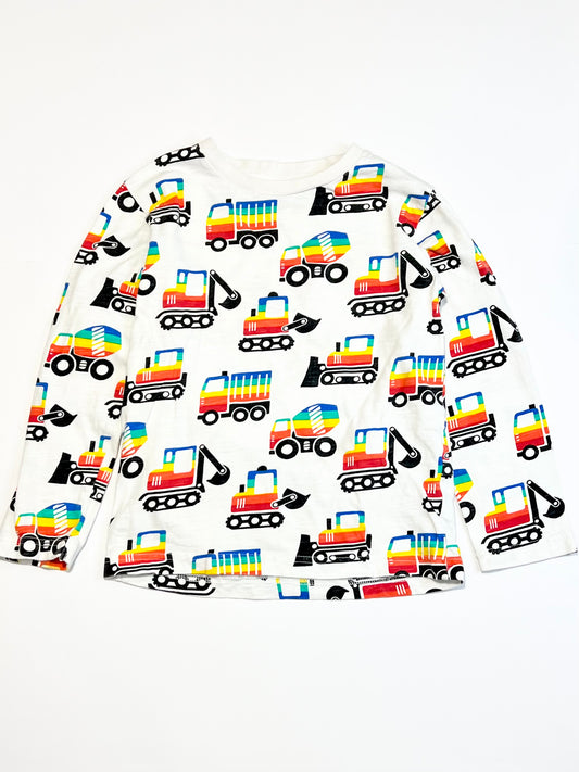 Rainbow trucks top - Size 5-6
