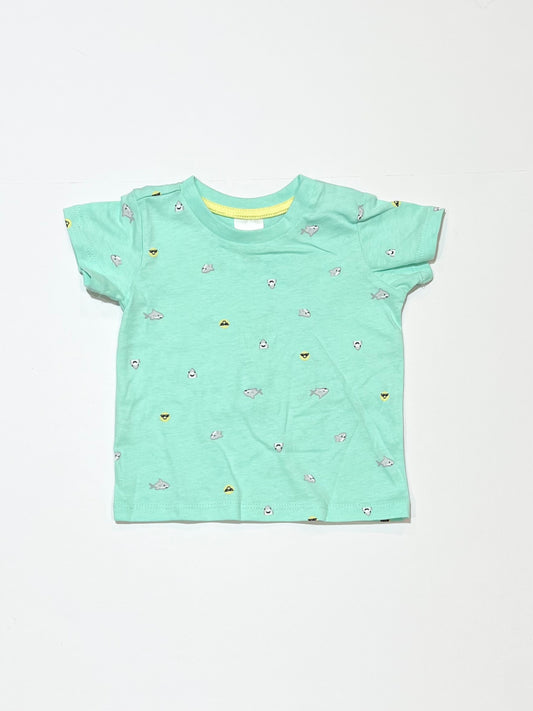 Green shark tee - Size 000