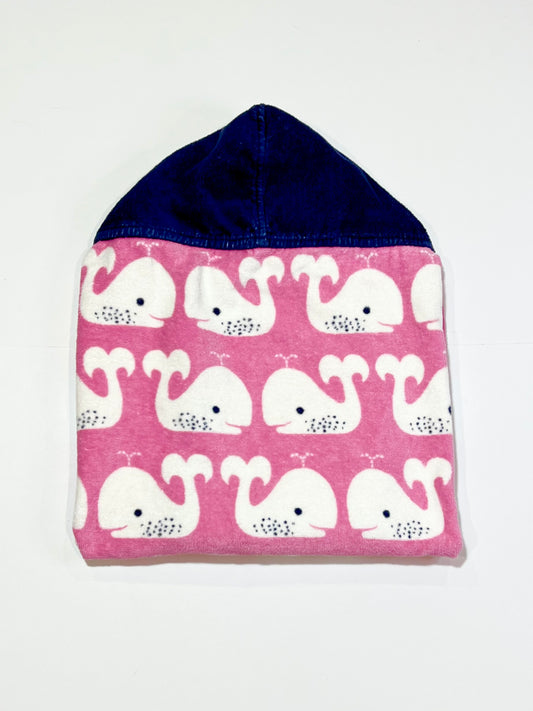 Whales hooded towel