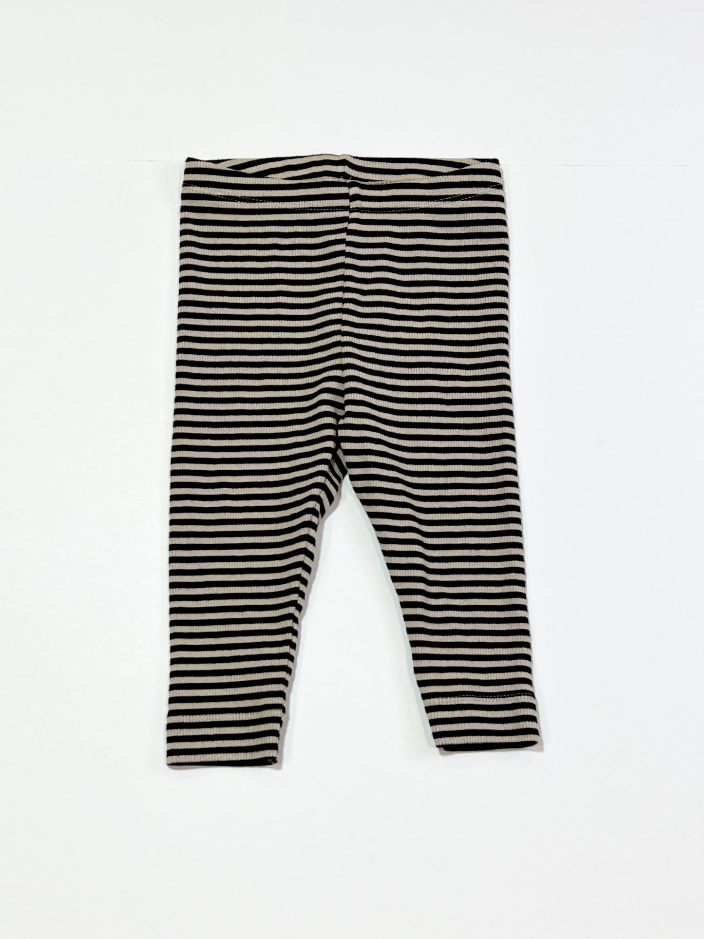 Striped ribbed leggings - Size 6-9 months