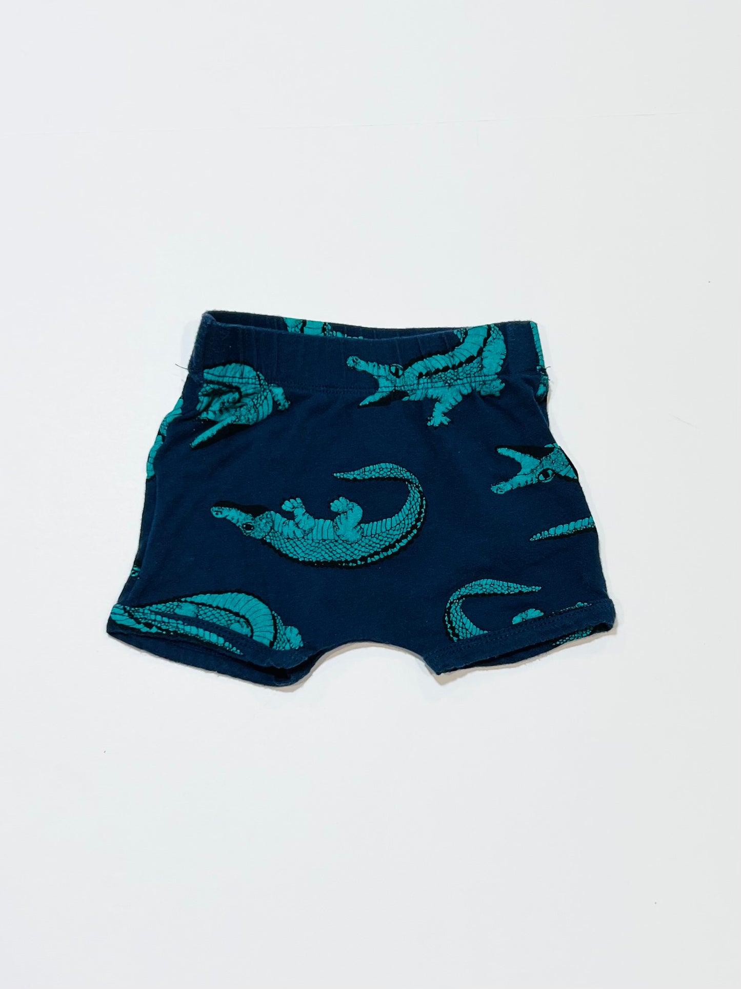 Crocodile shorts - Size 00