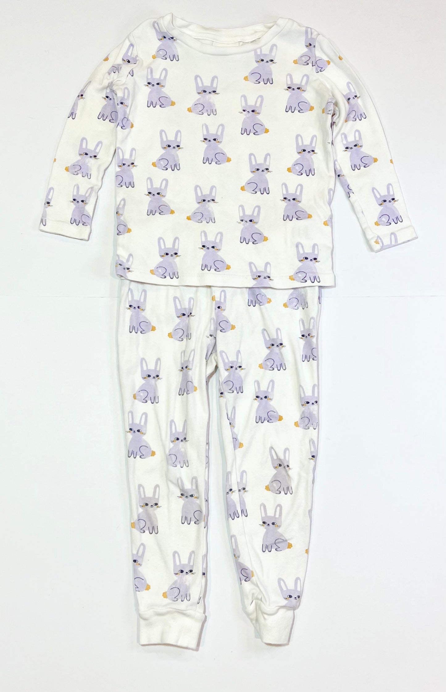 Bunny pyjamas - Size 4