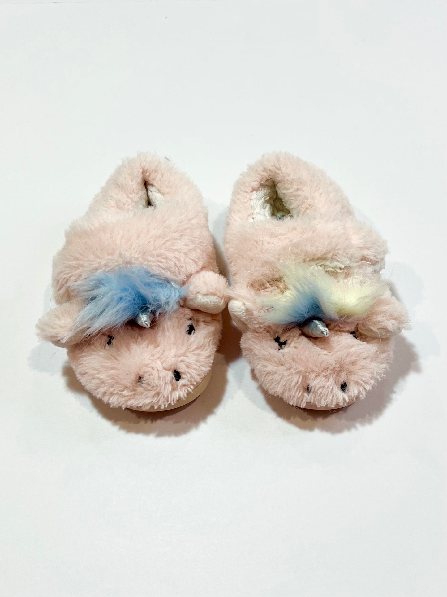 Fluffy unicorn slippers - Size 6