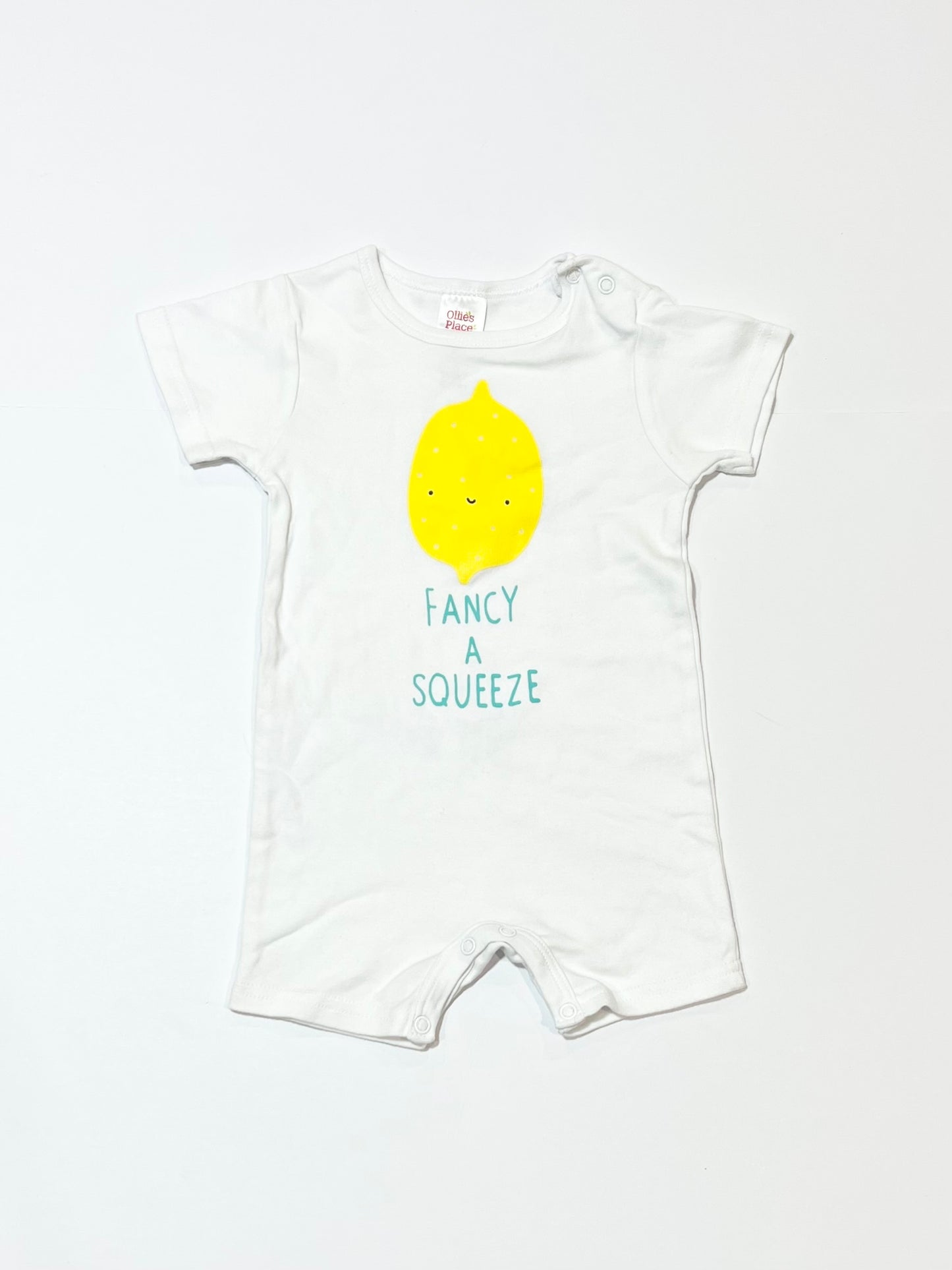 Fancy a squeeze romper - Size 00