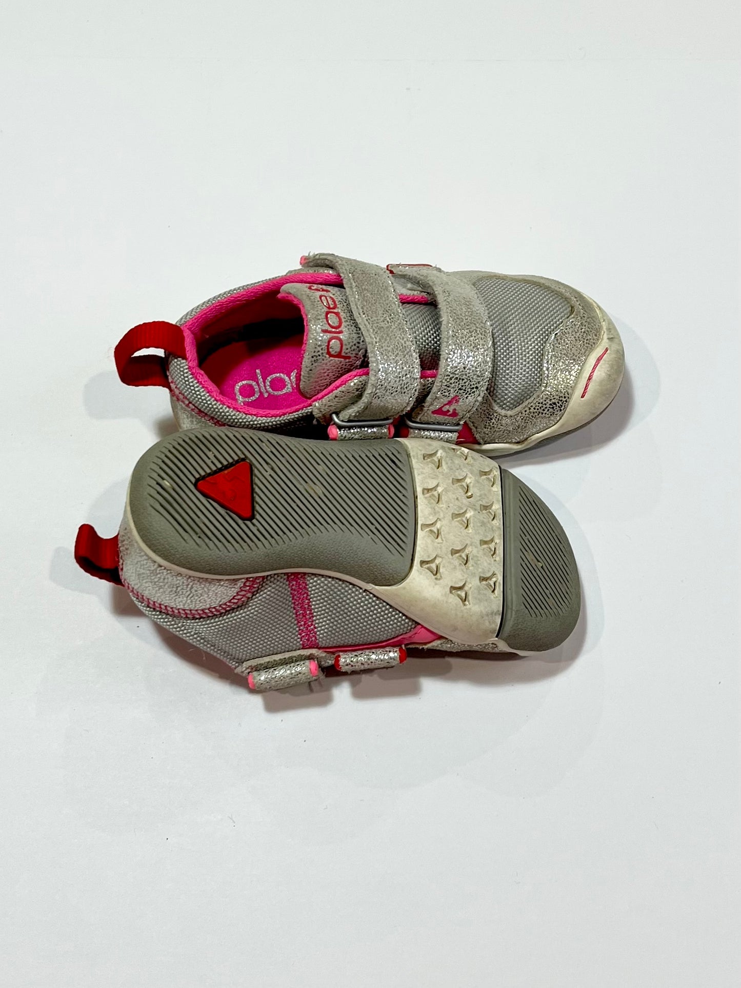 Silver TY runners - Size US8