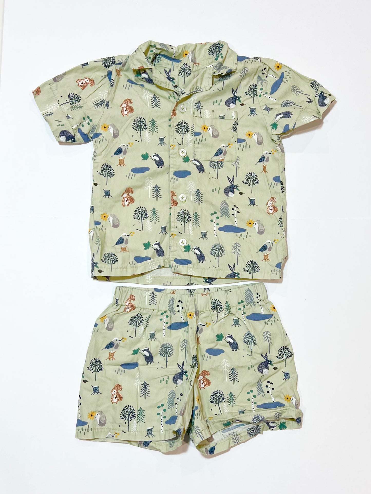 Woodlands pyjamas - Size 2