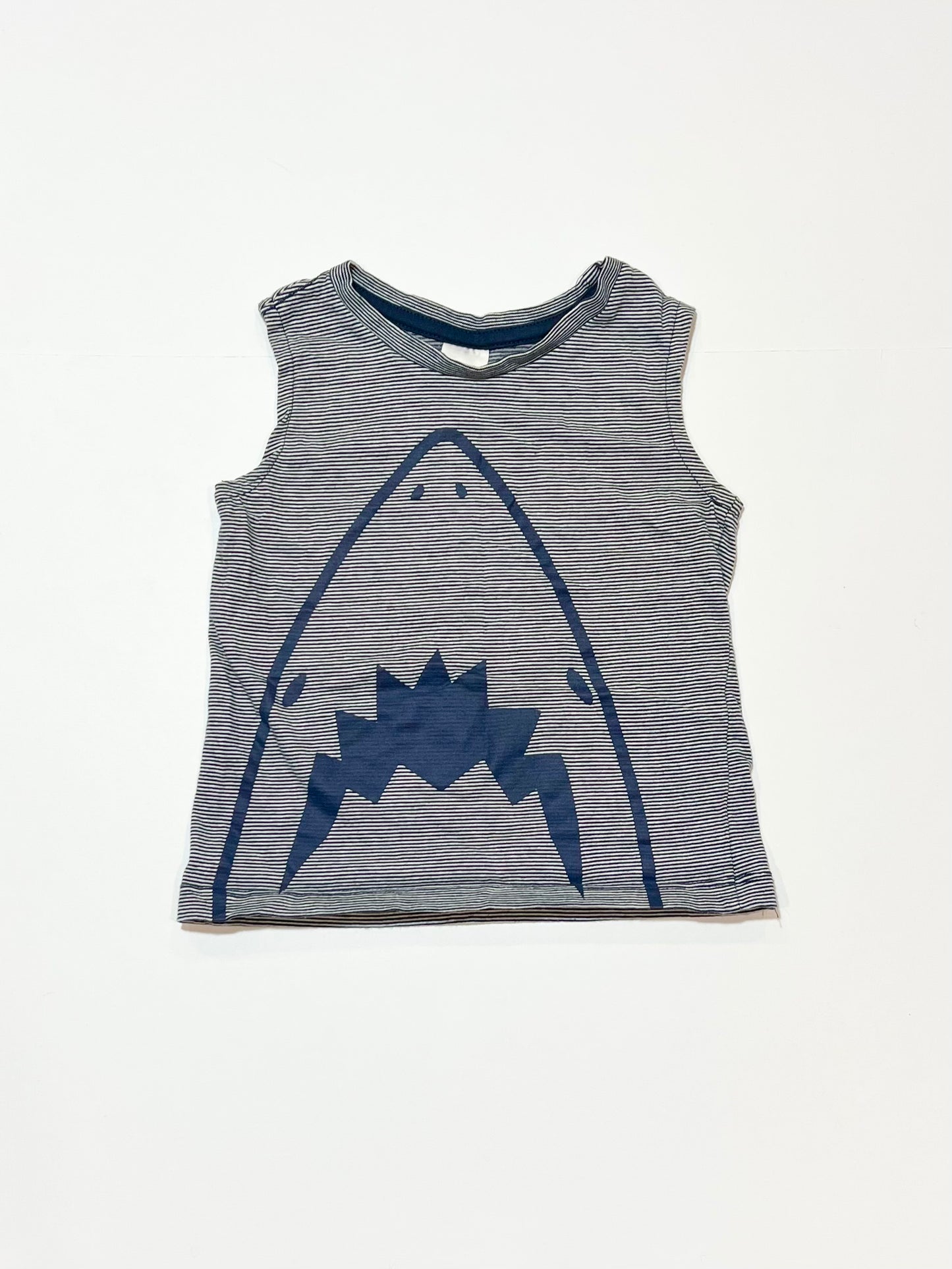 Striped shark tank - Size 2
