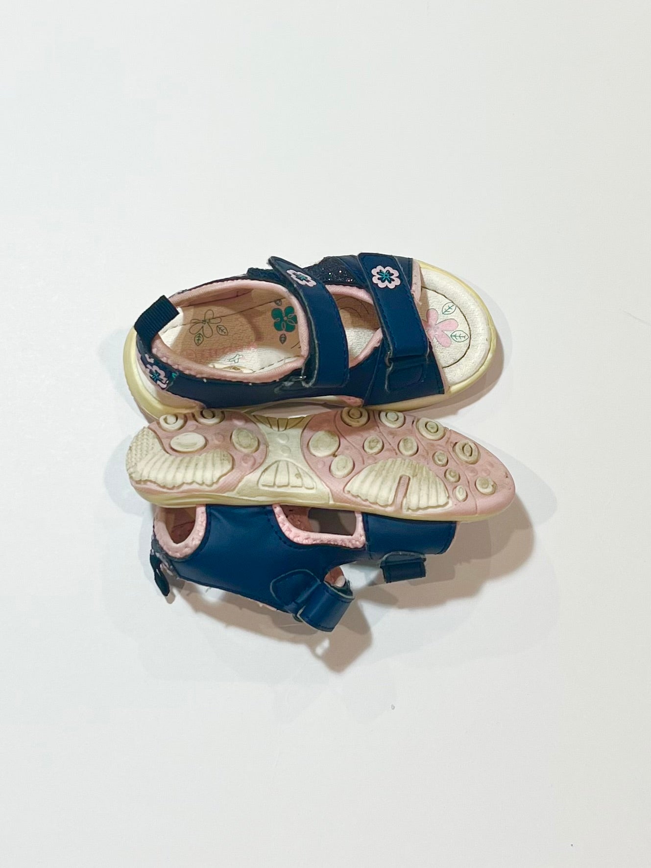 Navy sandals - Size 7