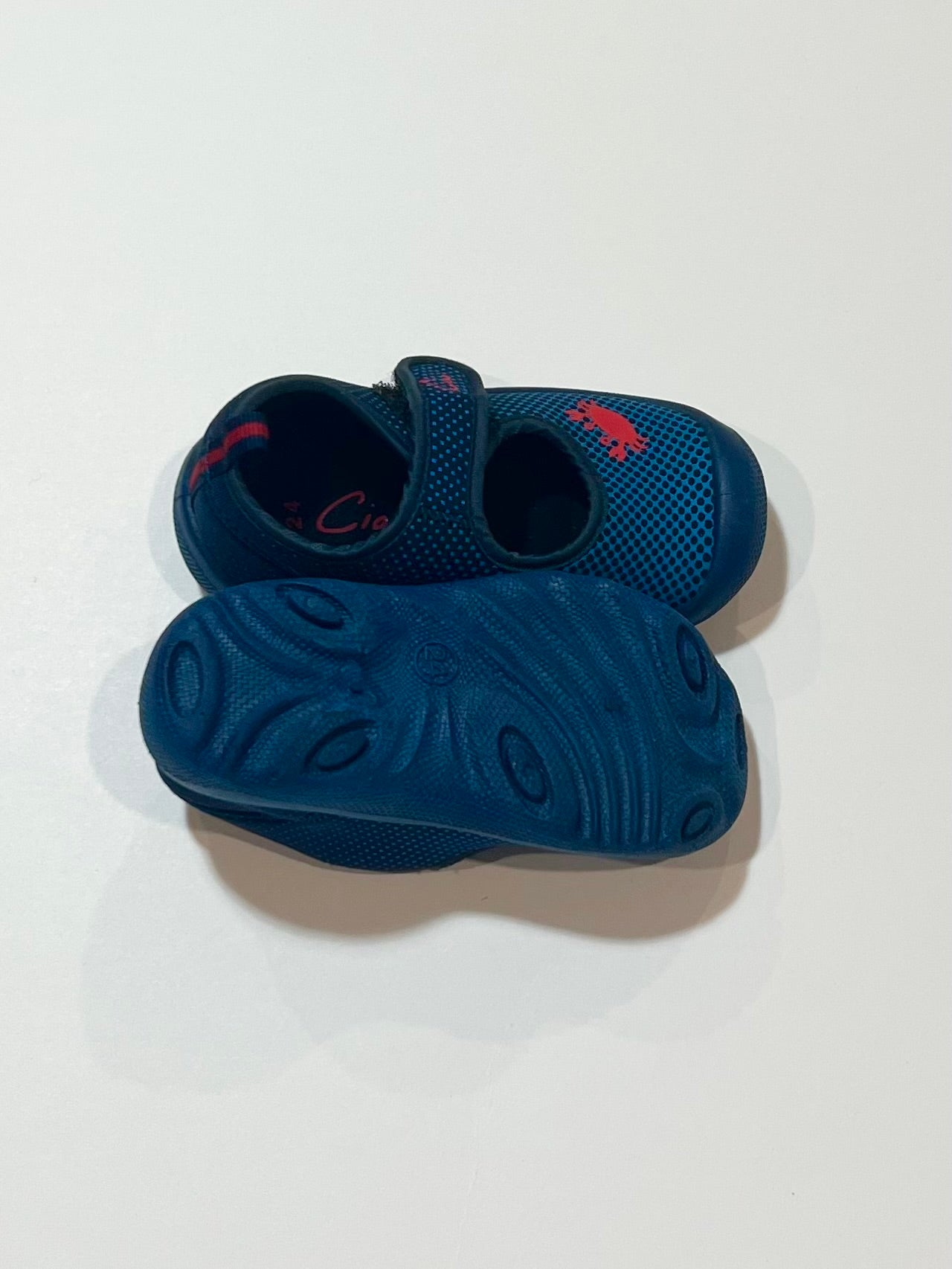 Crab beach shoes - Size EU24