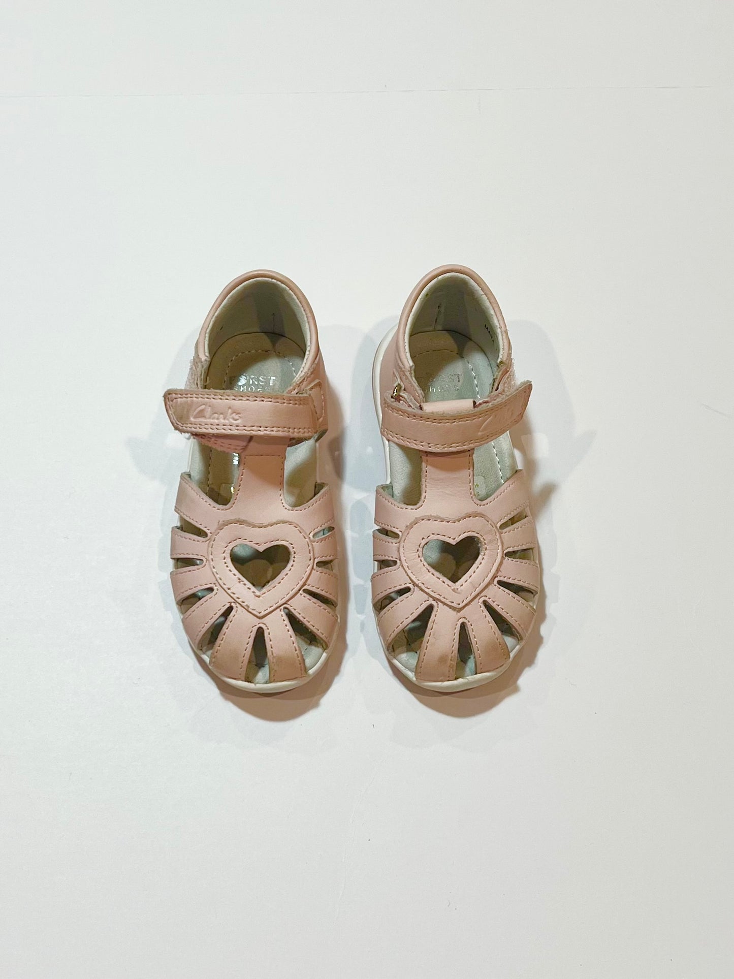 Pink Maya sandals - Size 7