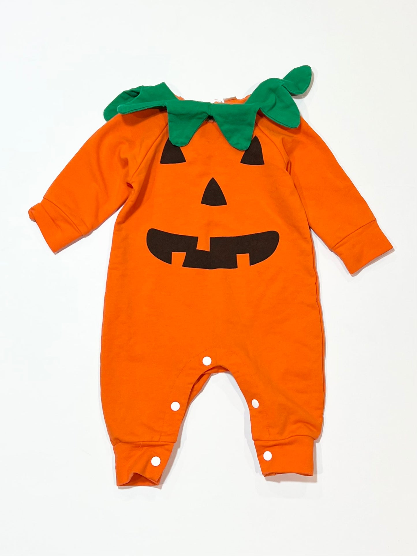 Pumpkin Halloween onesie - Size 00