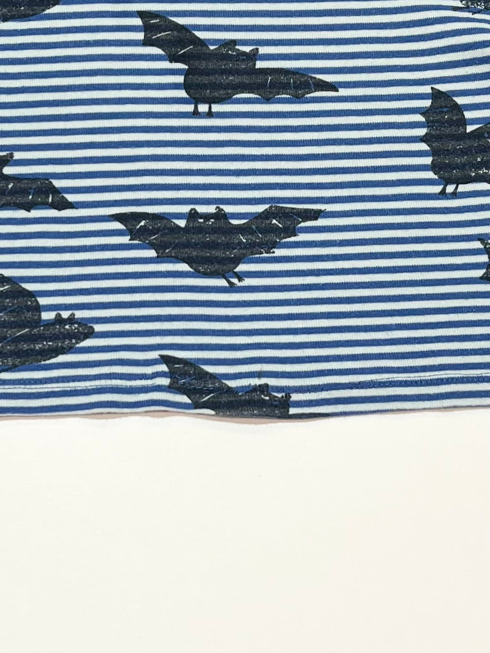 Bat pyjamas - Size 4