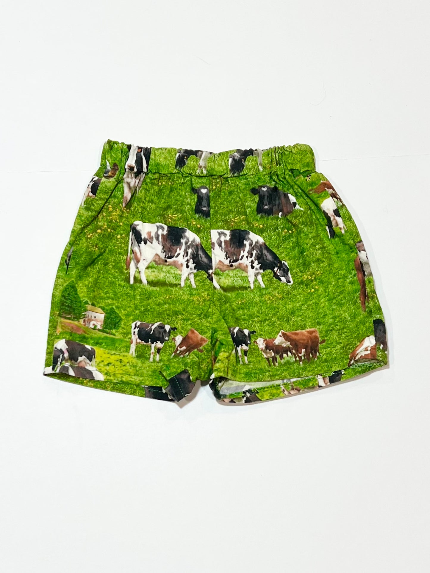 Moo cow shorts - Size 0
