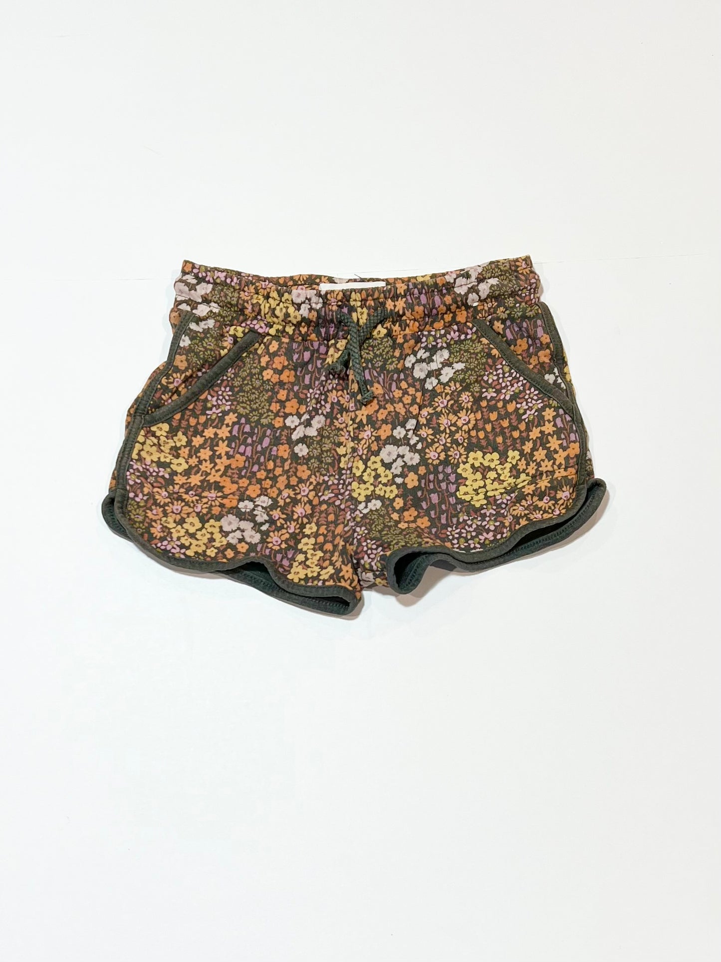 Floral sweat shorts - Size 3