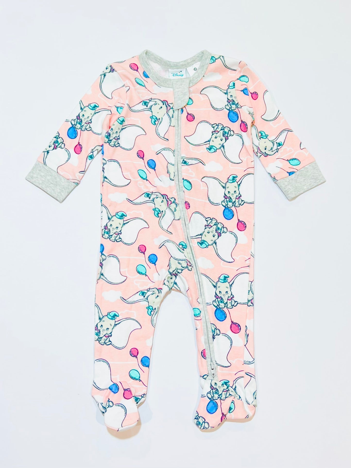 Dumbo zip onesie - Size 00