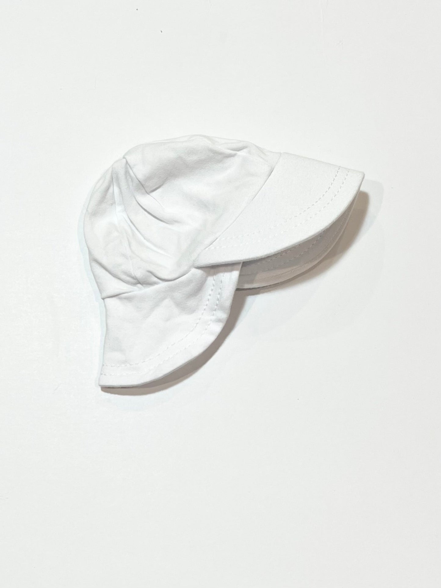 White flap hat - Size 0-3 months