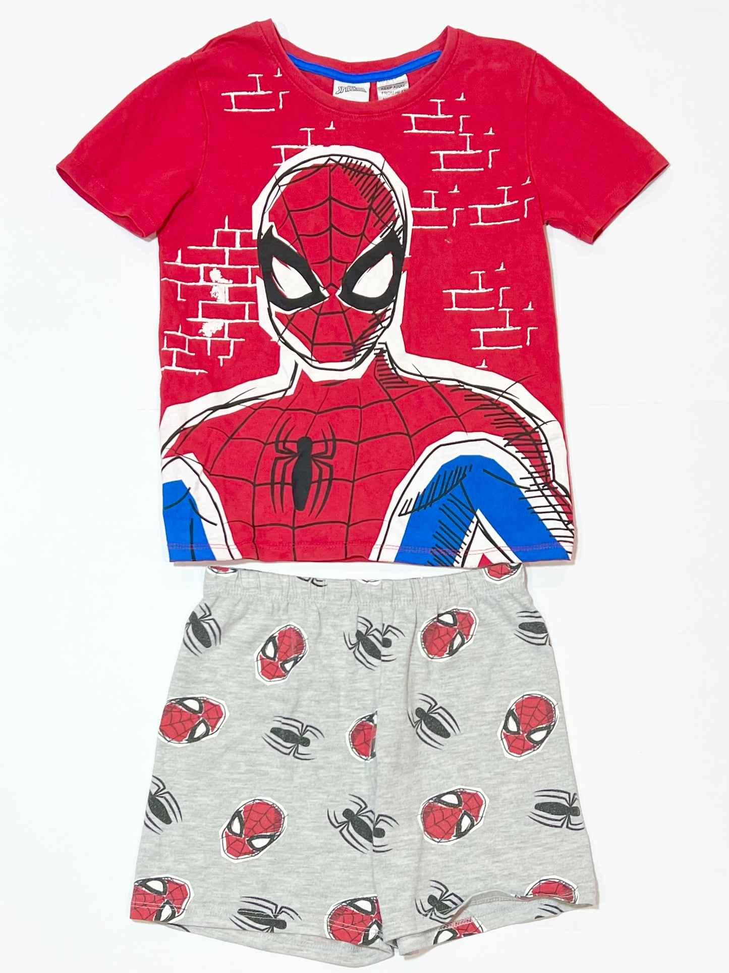Spiderman pyjamas - Size 4