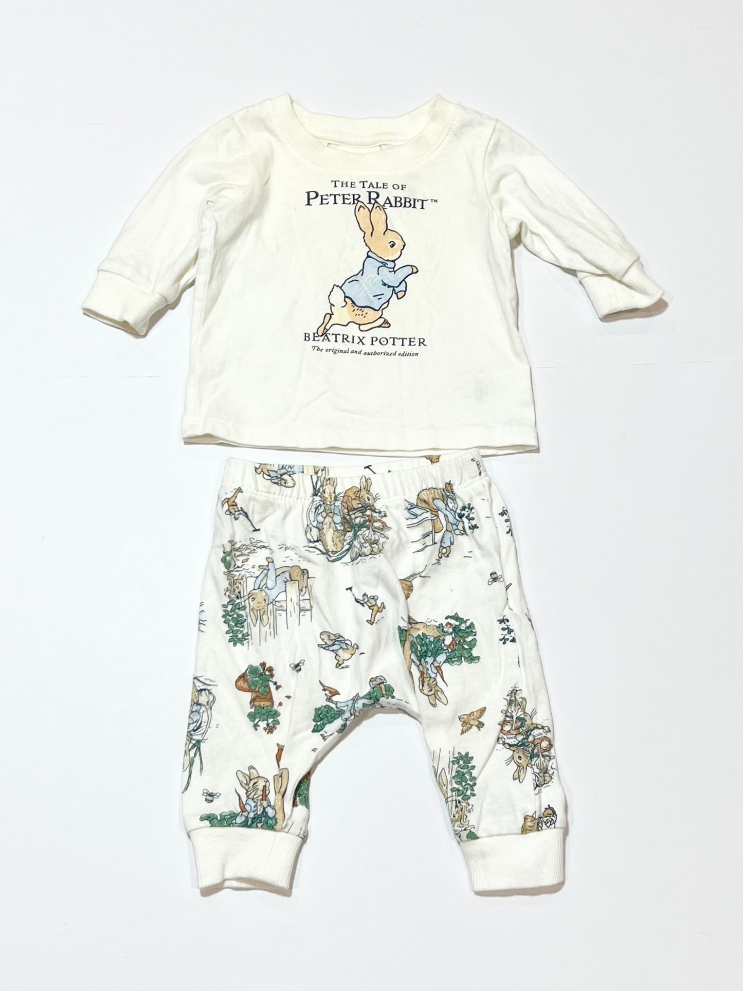 Peter Rabbit pyjamas - Size 000