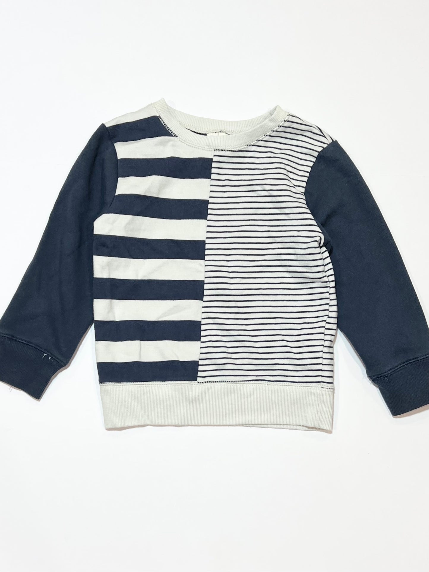 Striped sweater - Size 3