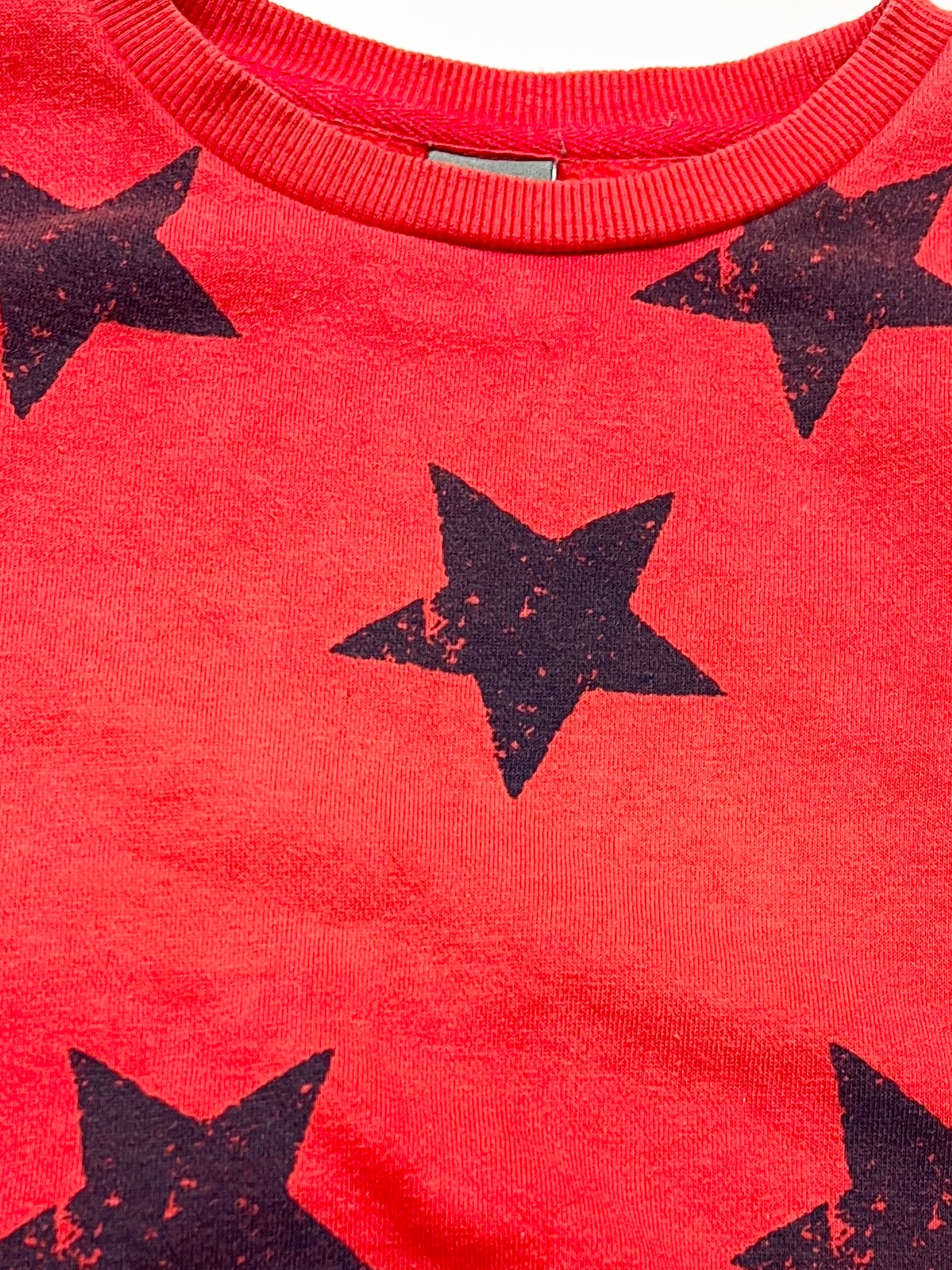 Red stars sweater - Size 3