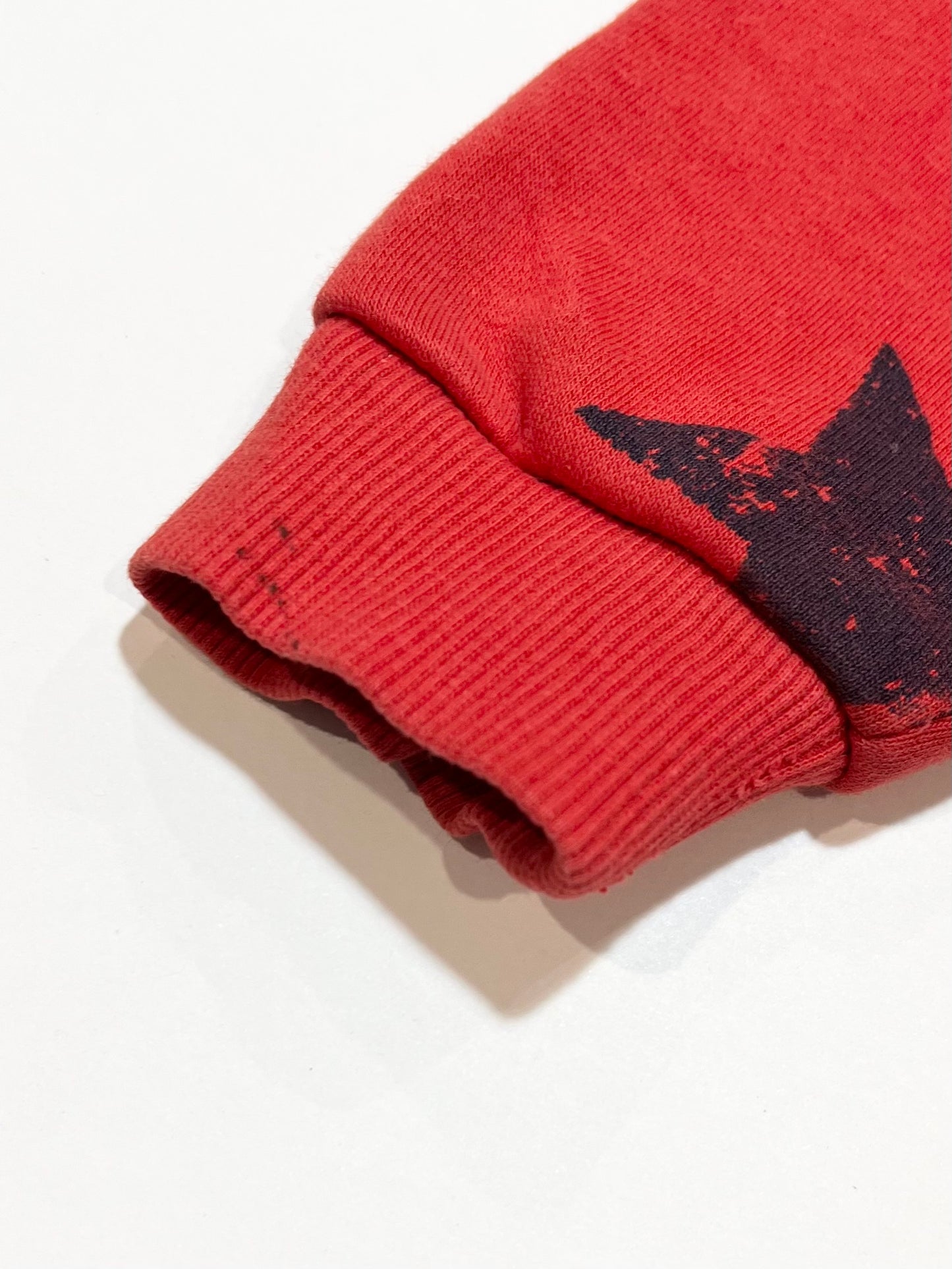 Red stars sweater - Size 3