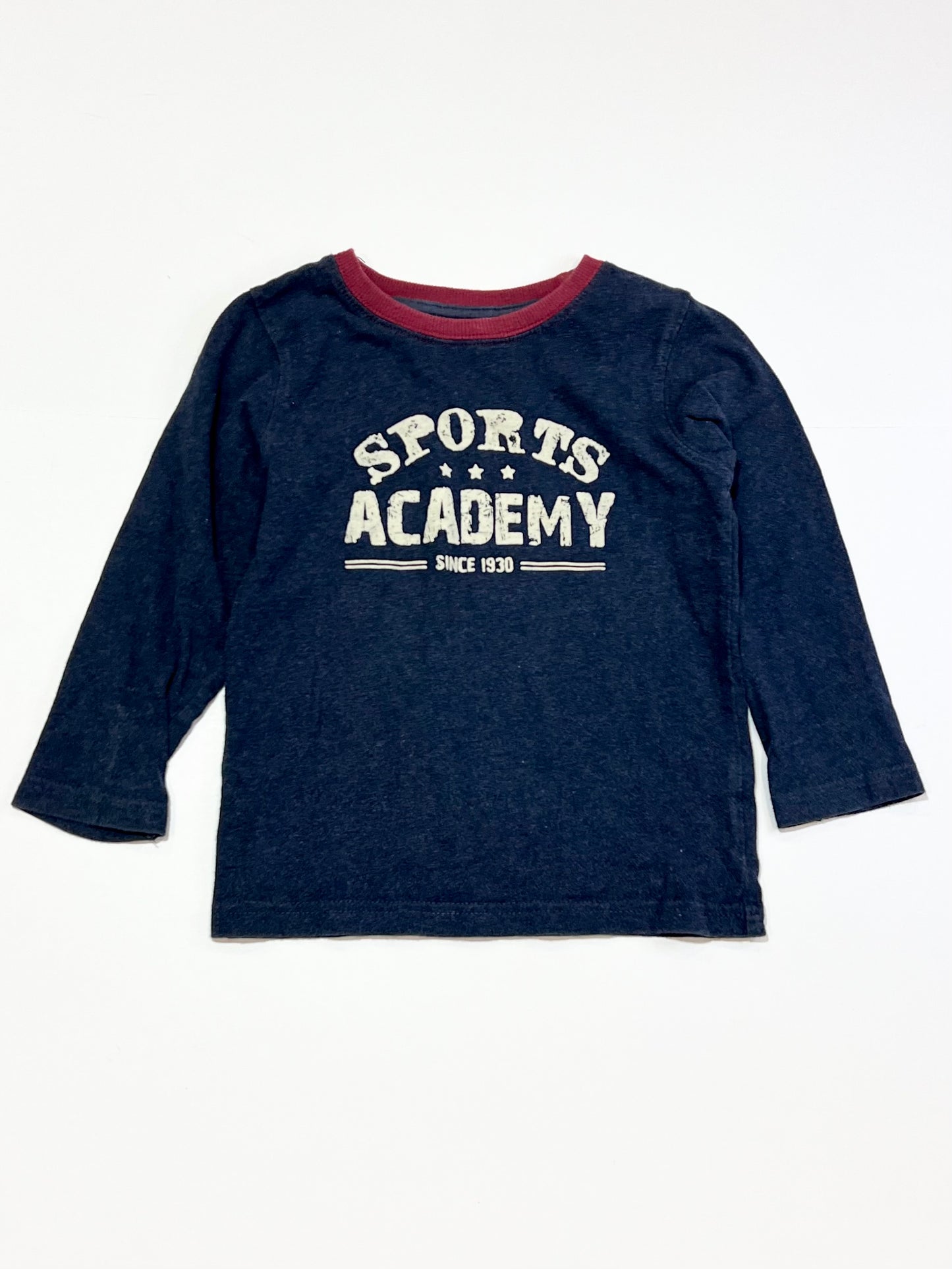 Sporty academy top - Size 3