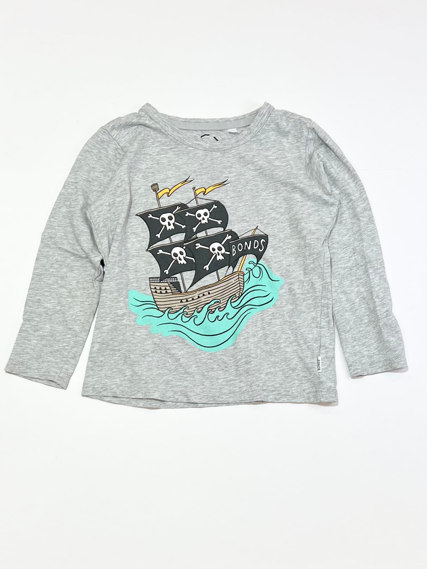 Grey pirate ship top - Size 3
