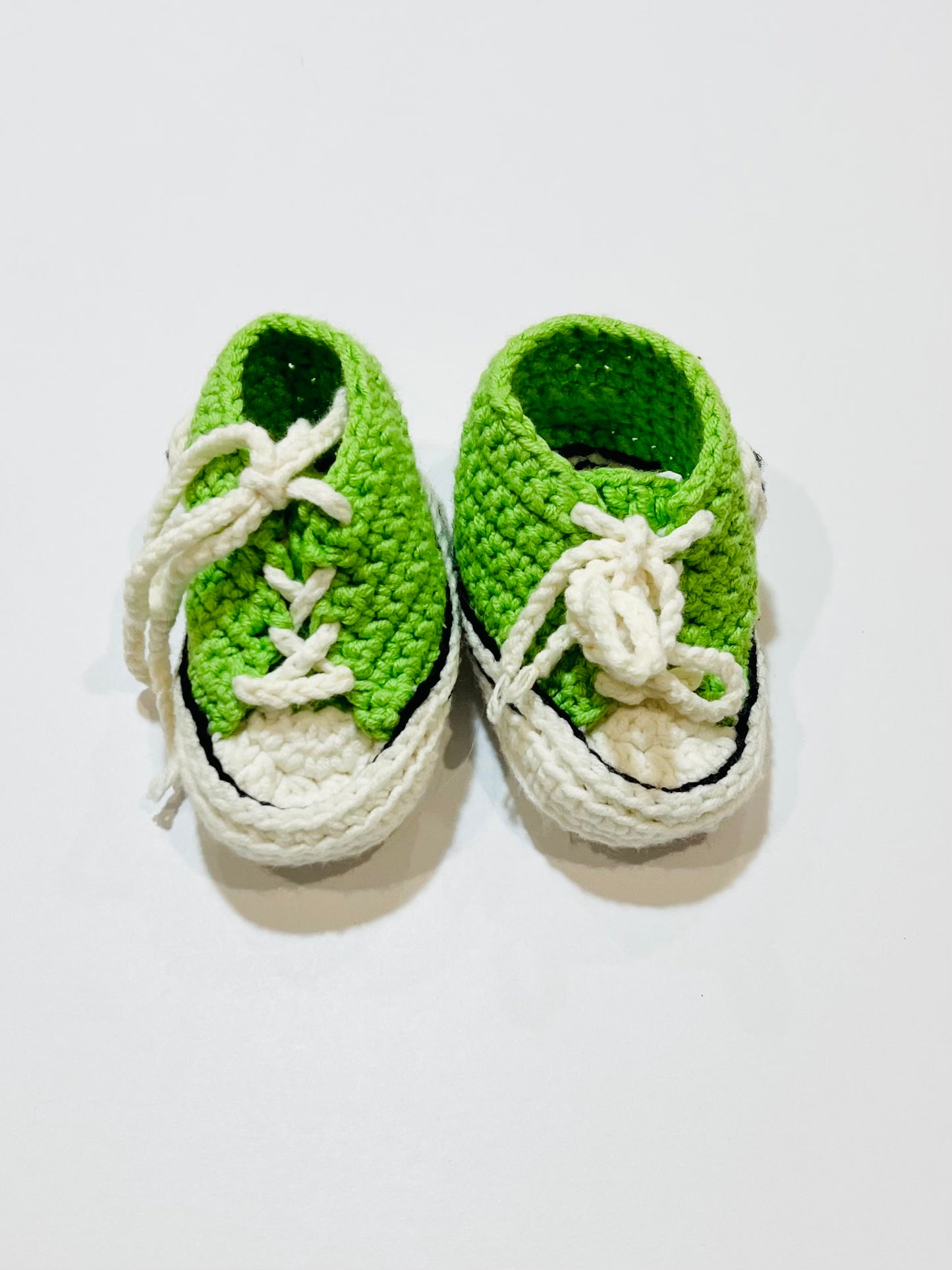 Chuck Taylor knitted booties - Size 3-6 months