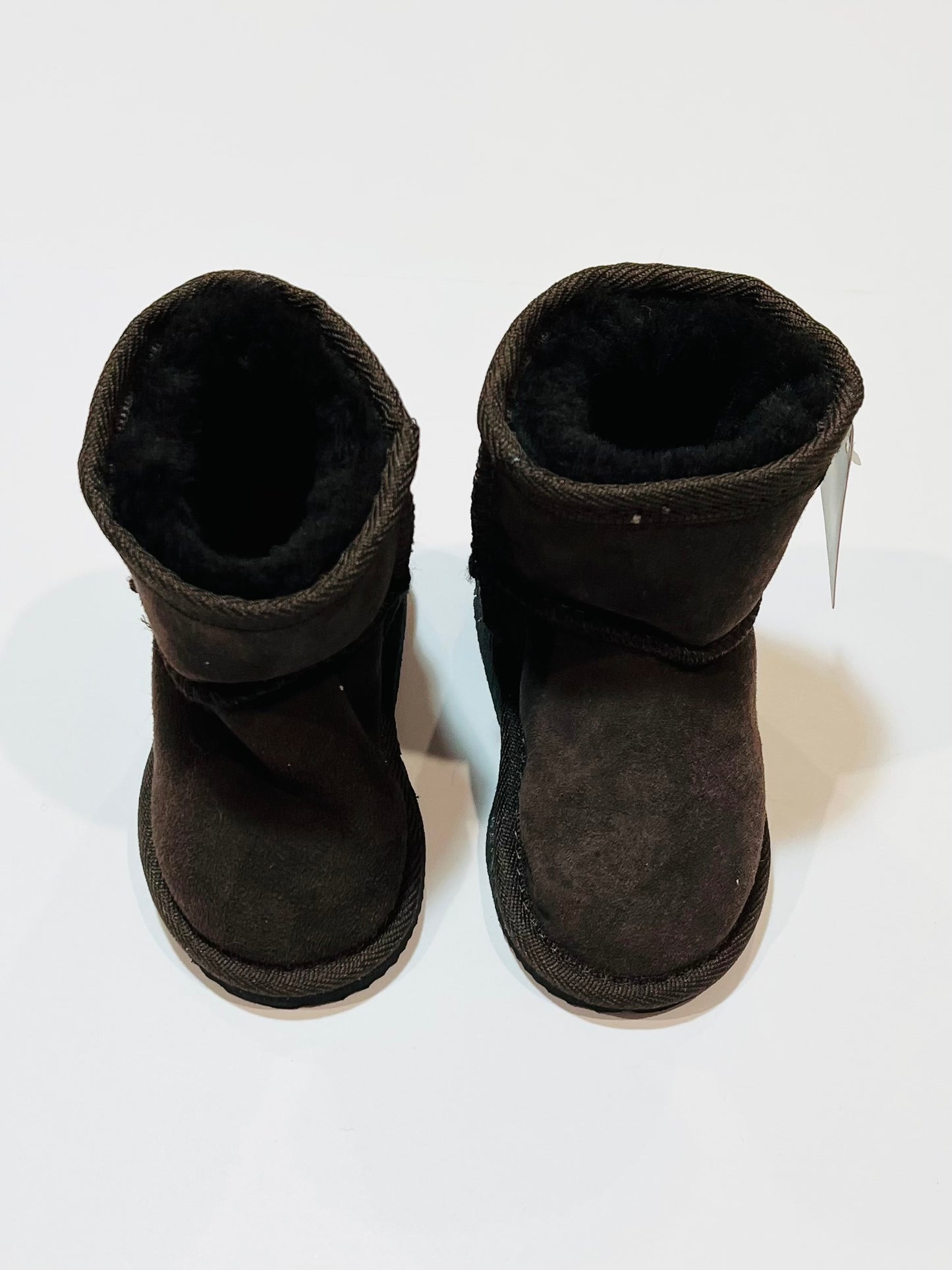 Sheepskin Ugg boots brand new - Size 5