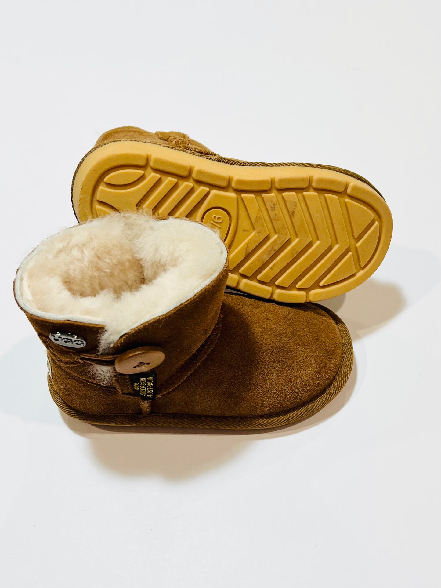 Sheepskin Ugg boots - Size 9/10