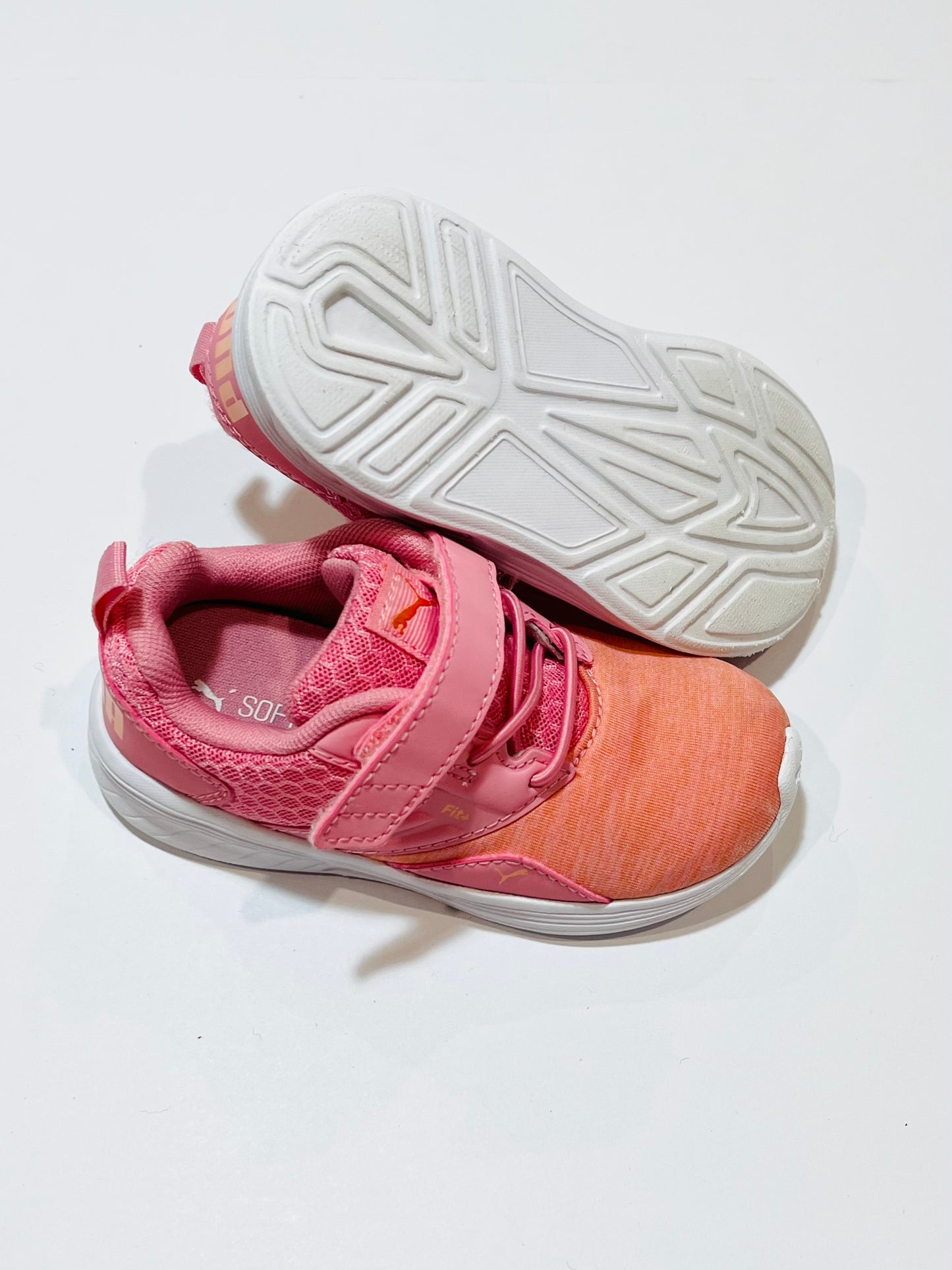 Pink sneakers - Size EU24