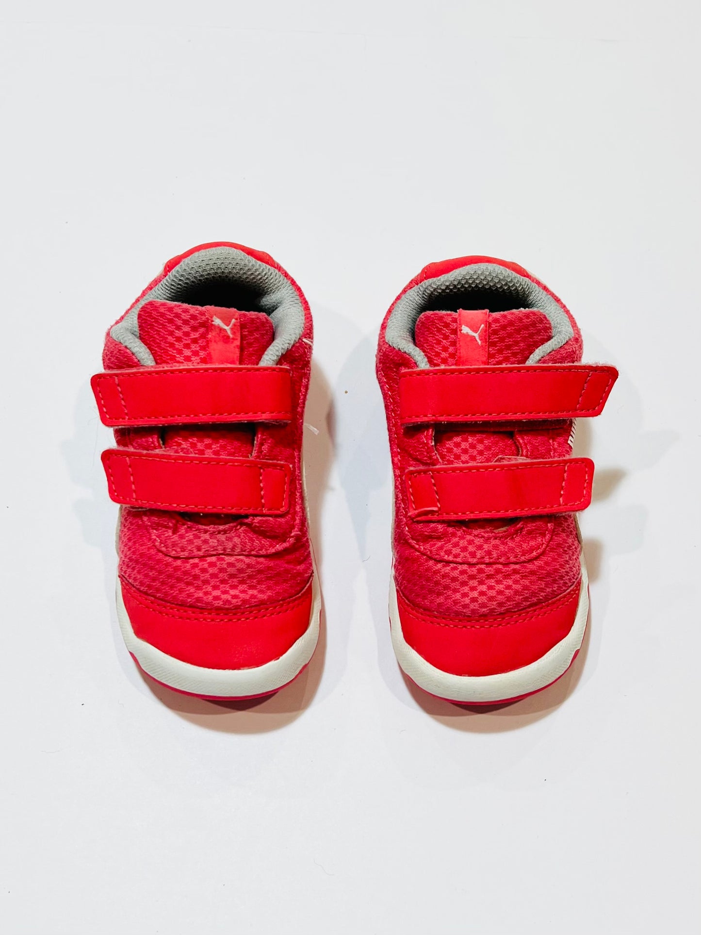 Pink sneakers - Size EU25