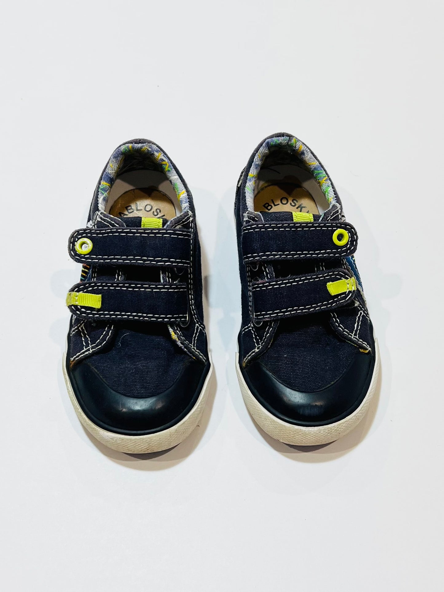 Navy canvas shoes - Size EU24