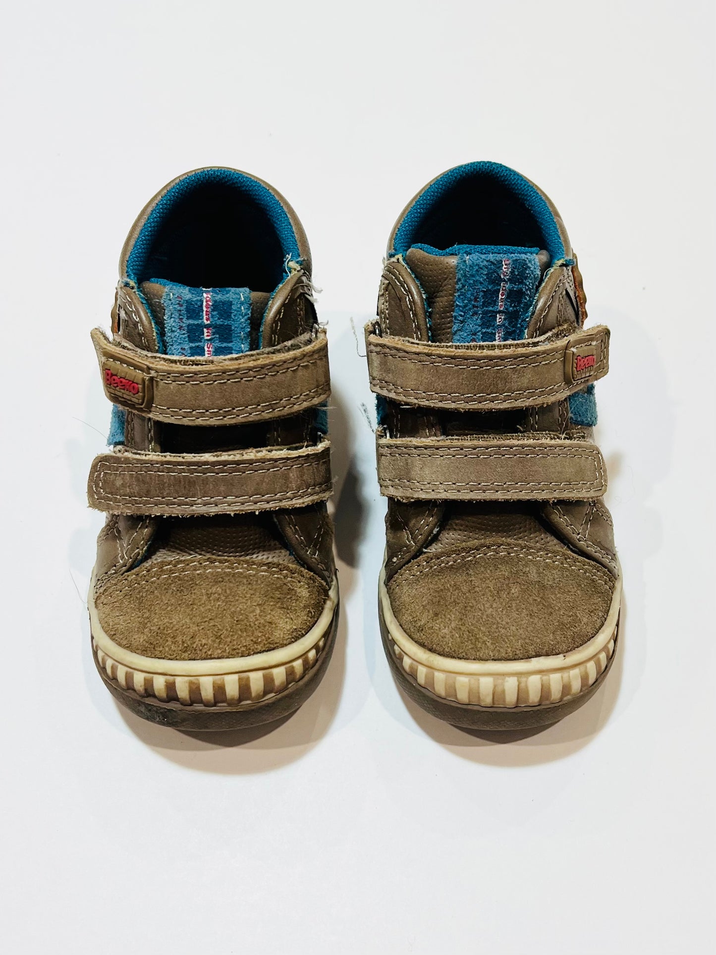 Brown shoes - Size EU22