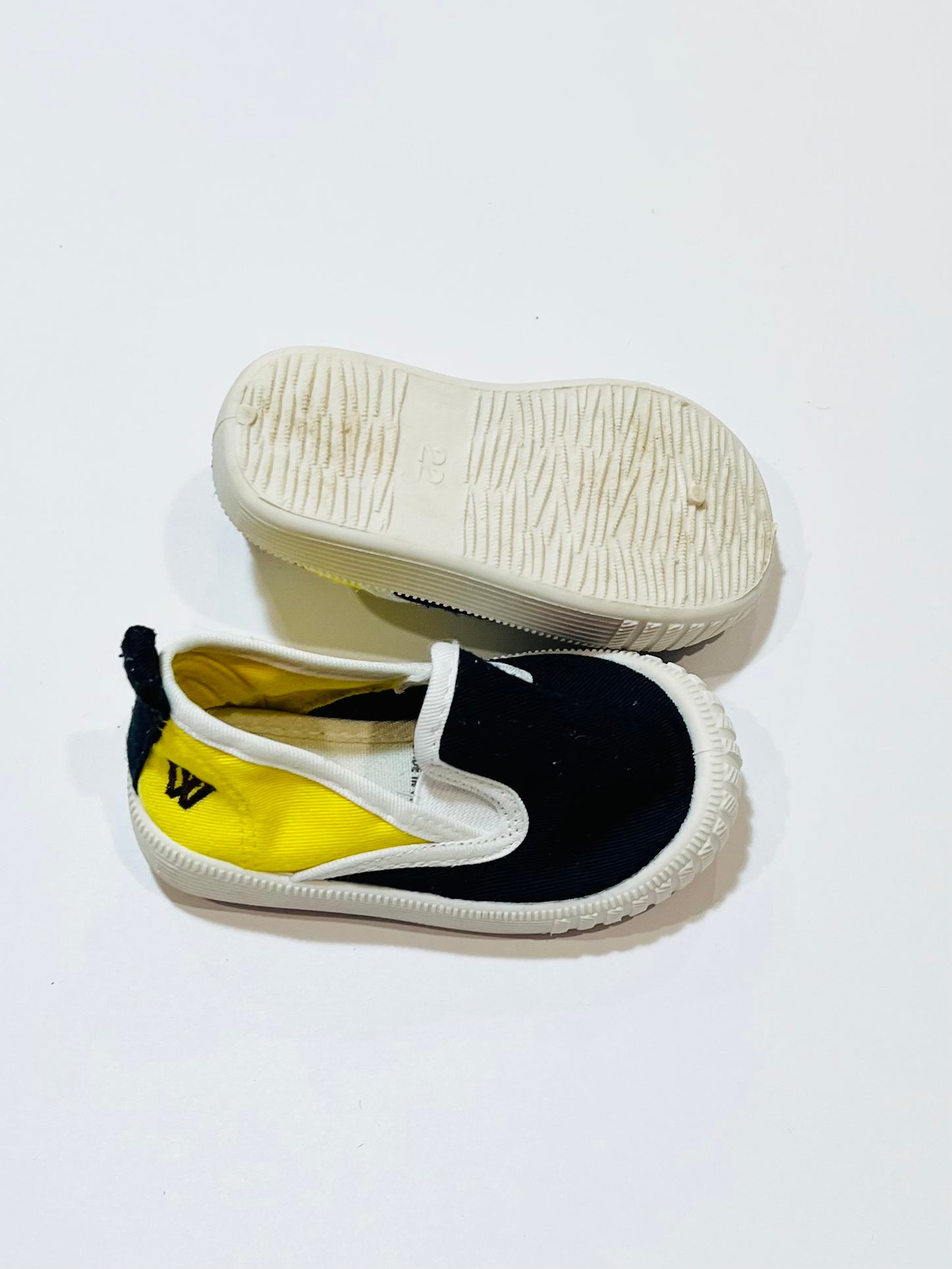 Navy canvas shoes - Size EU22