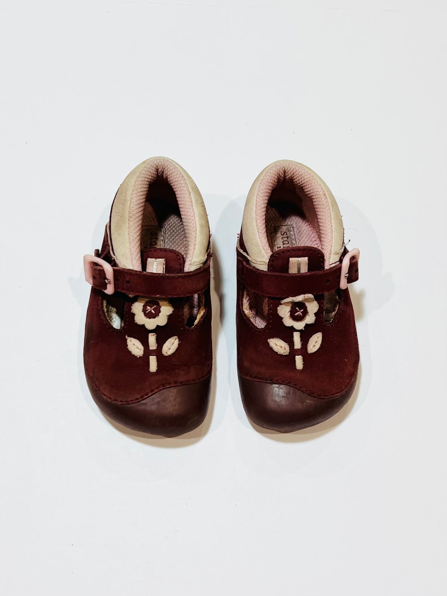 Plum shoes - Size EU21