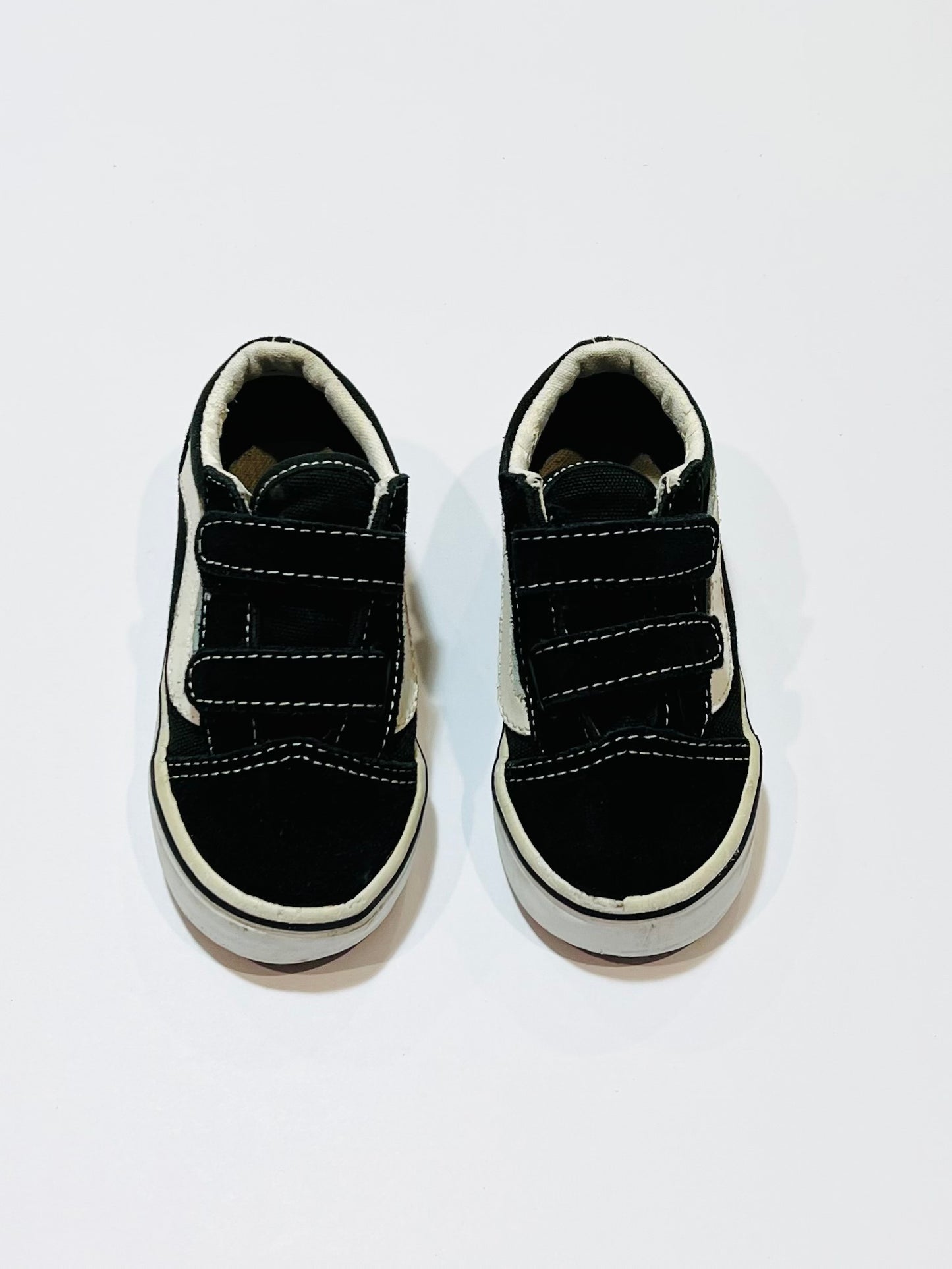 Black canvas shoes - Size US7