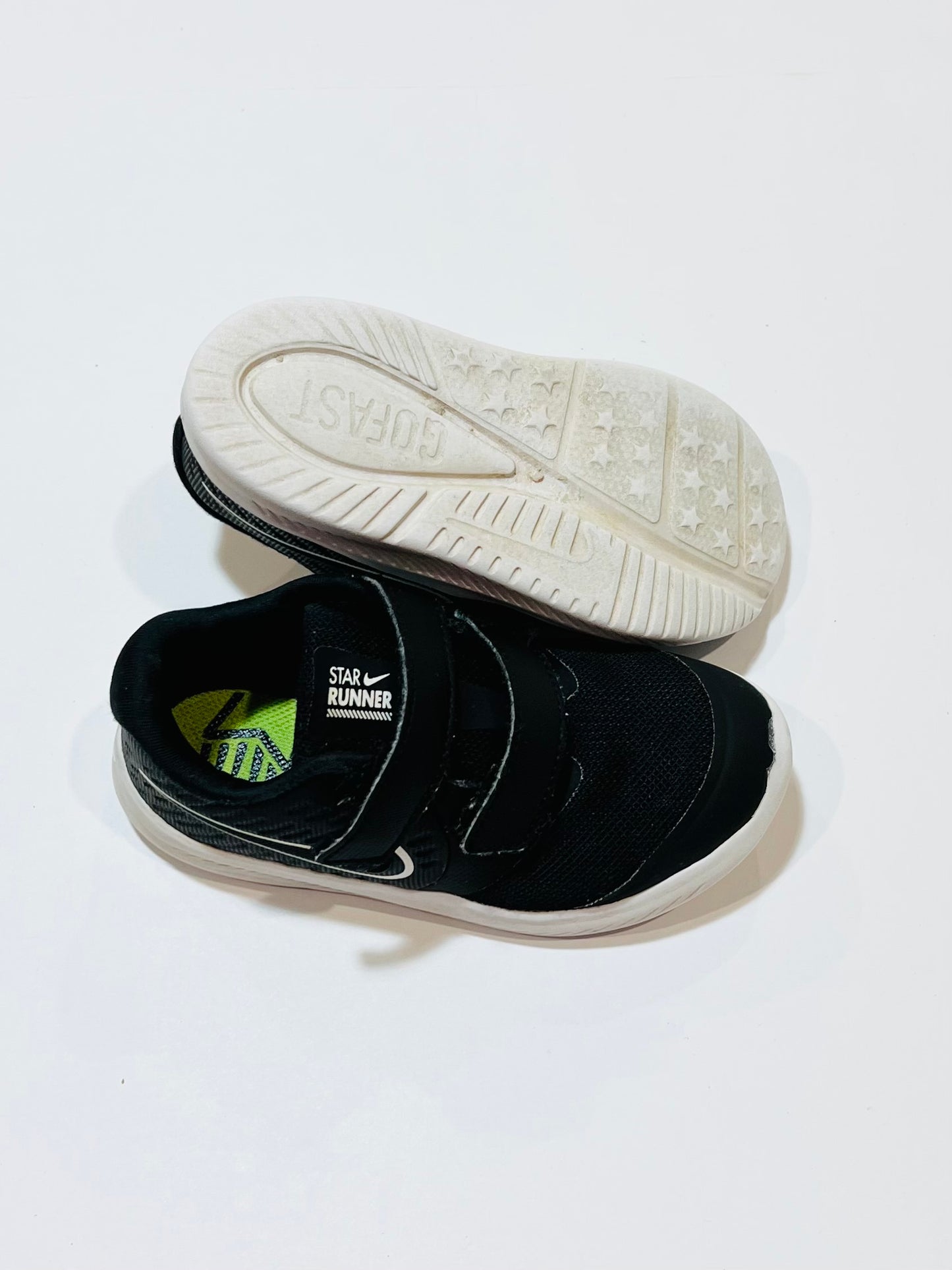 Black Star Runners - Size US9