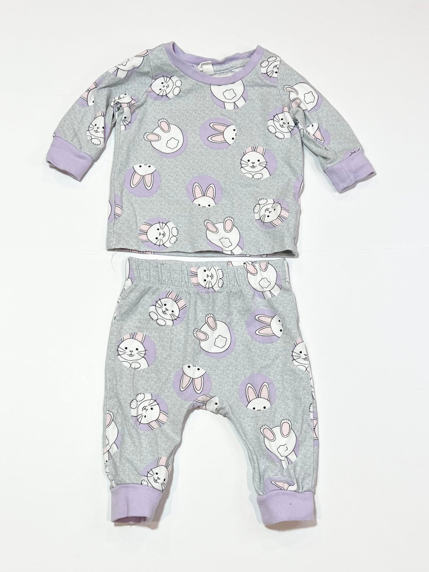 Grey bunny pyjamas - Size 00