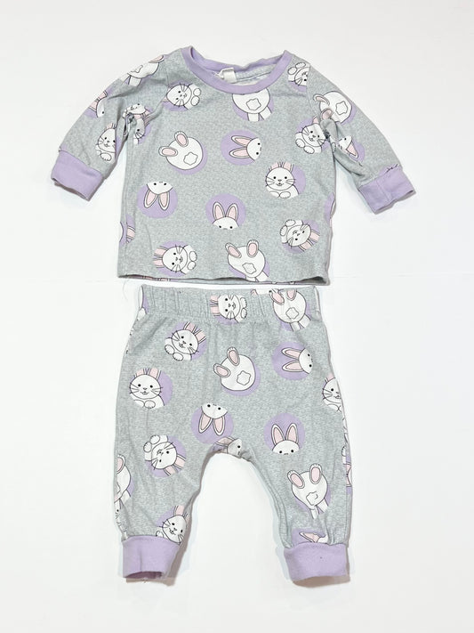 Bunny pyjamas - Size 00