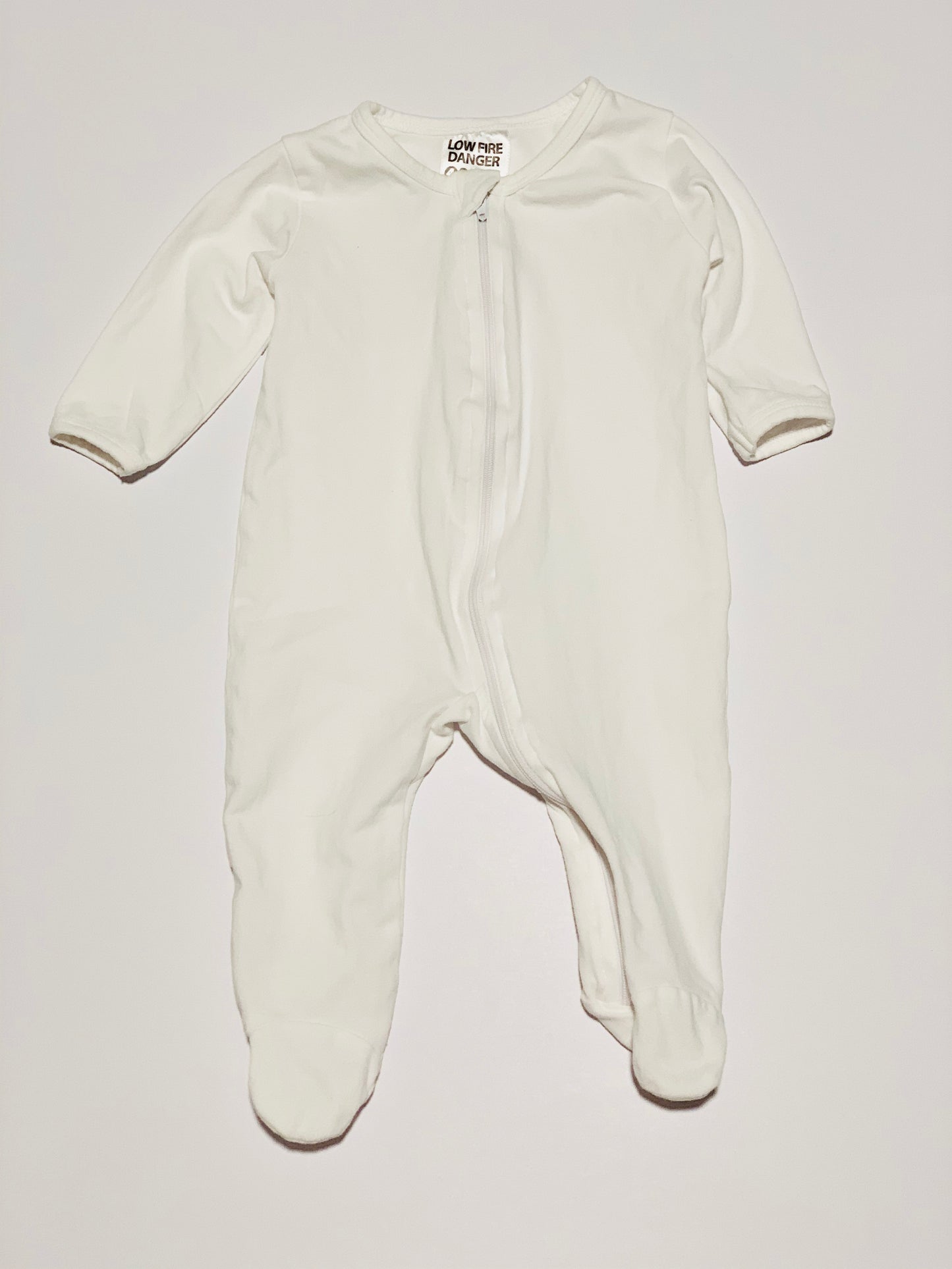 White zip onesie - Size 000