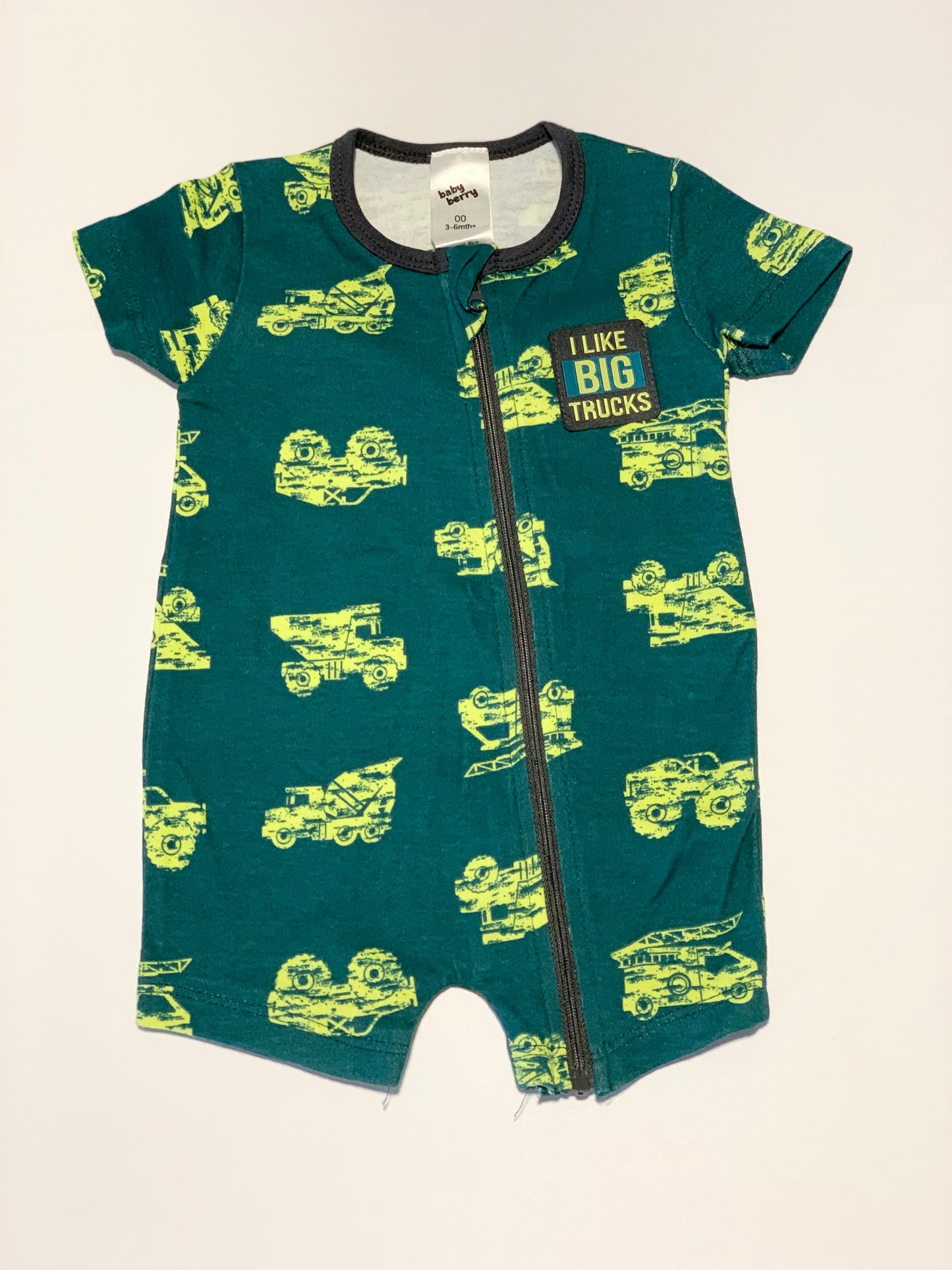 Trucks zip romper - Size 00