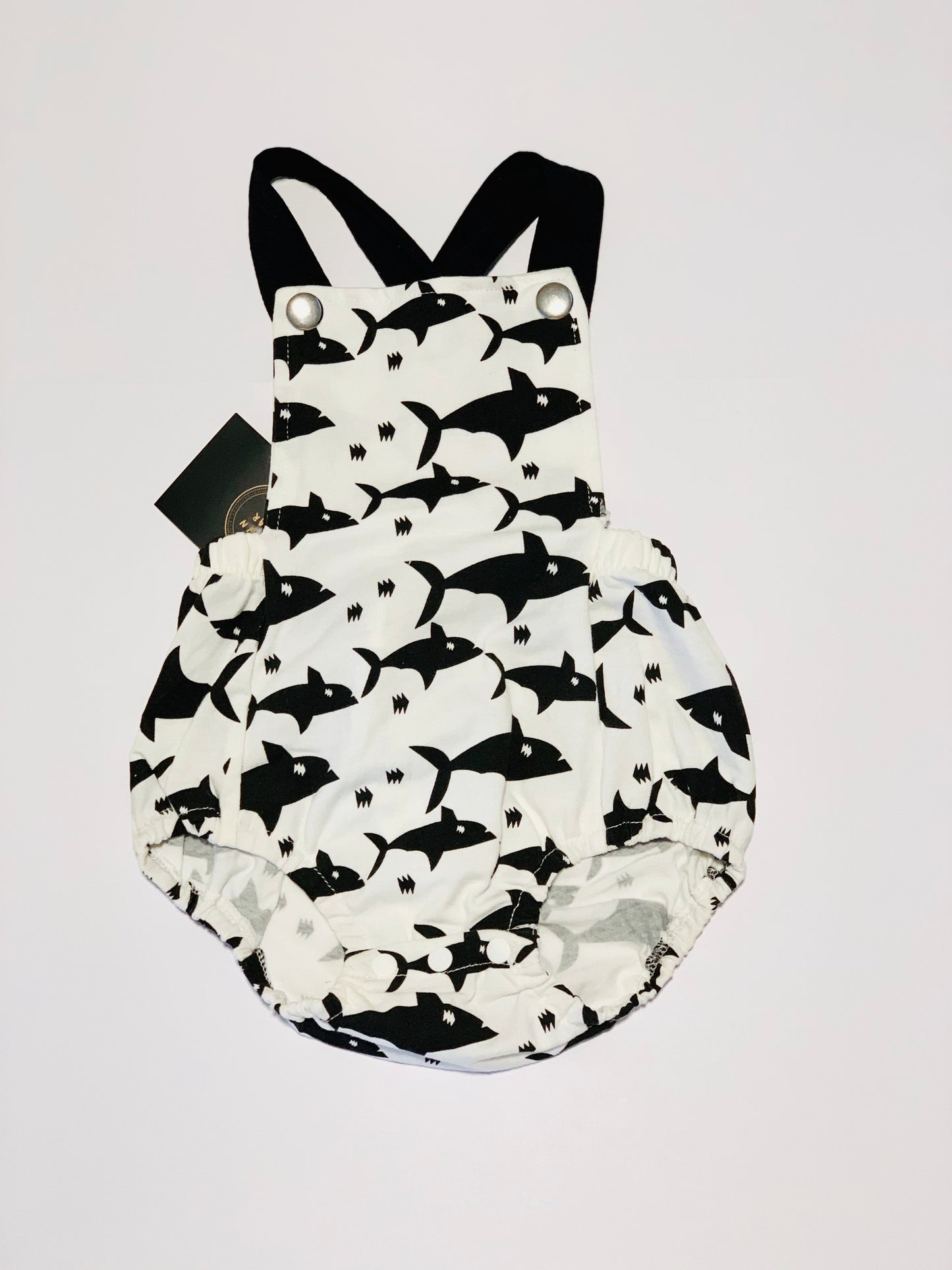 Sharks romper brand new - Size 00