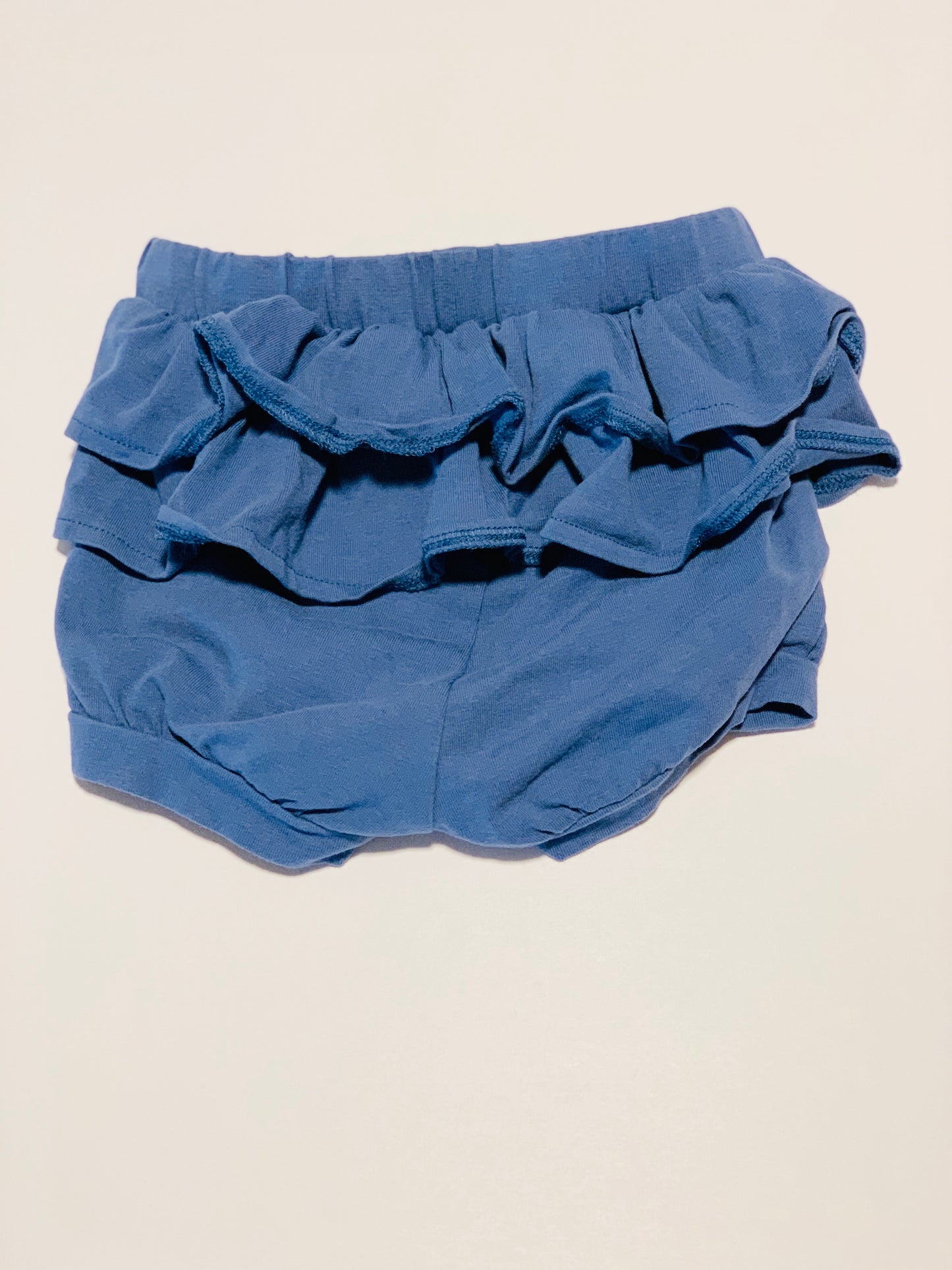 Blue ruffle shorts - Size 00