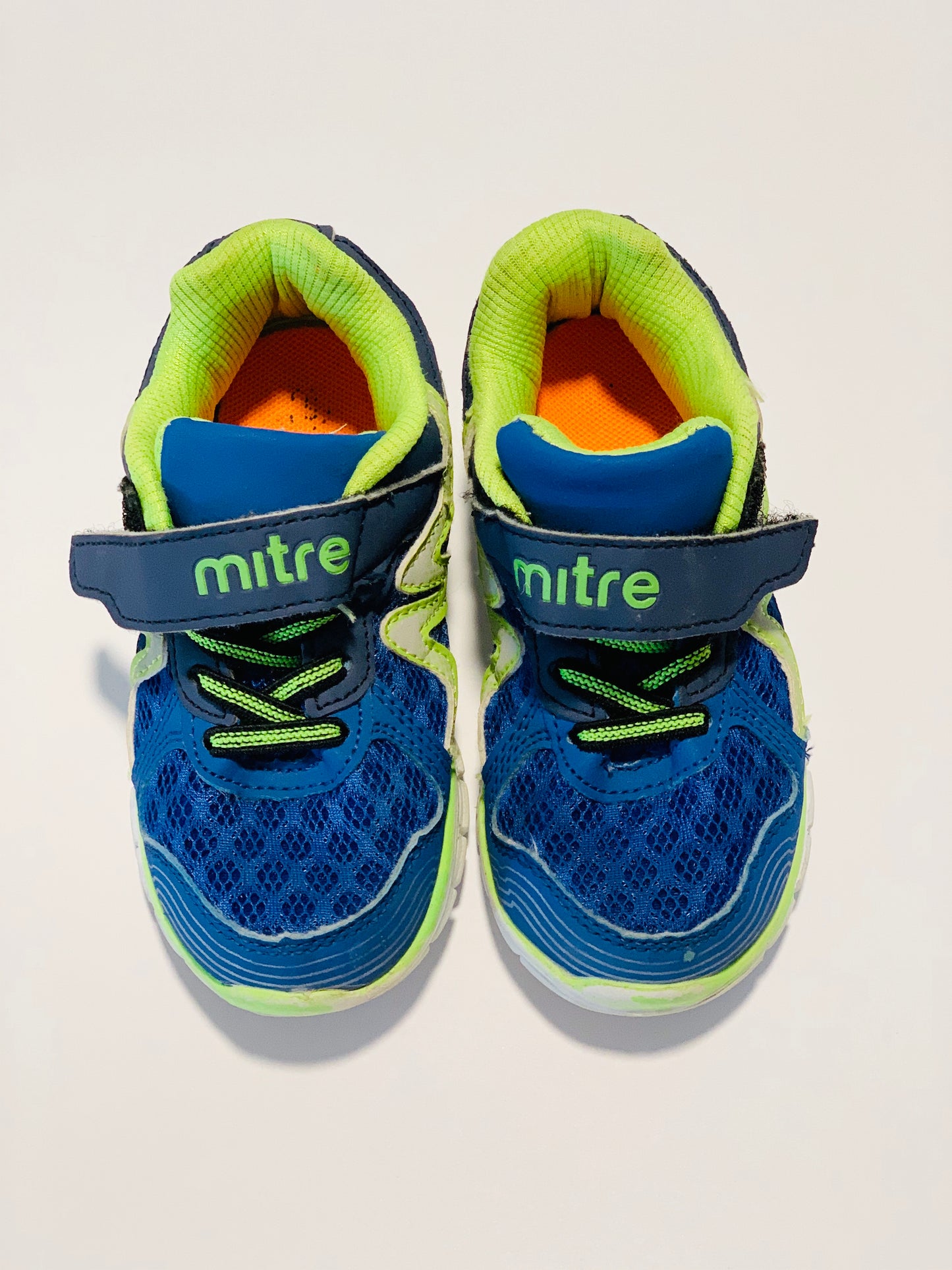 Blue sneakers - Size 8