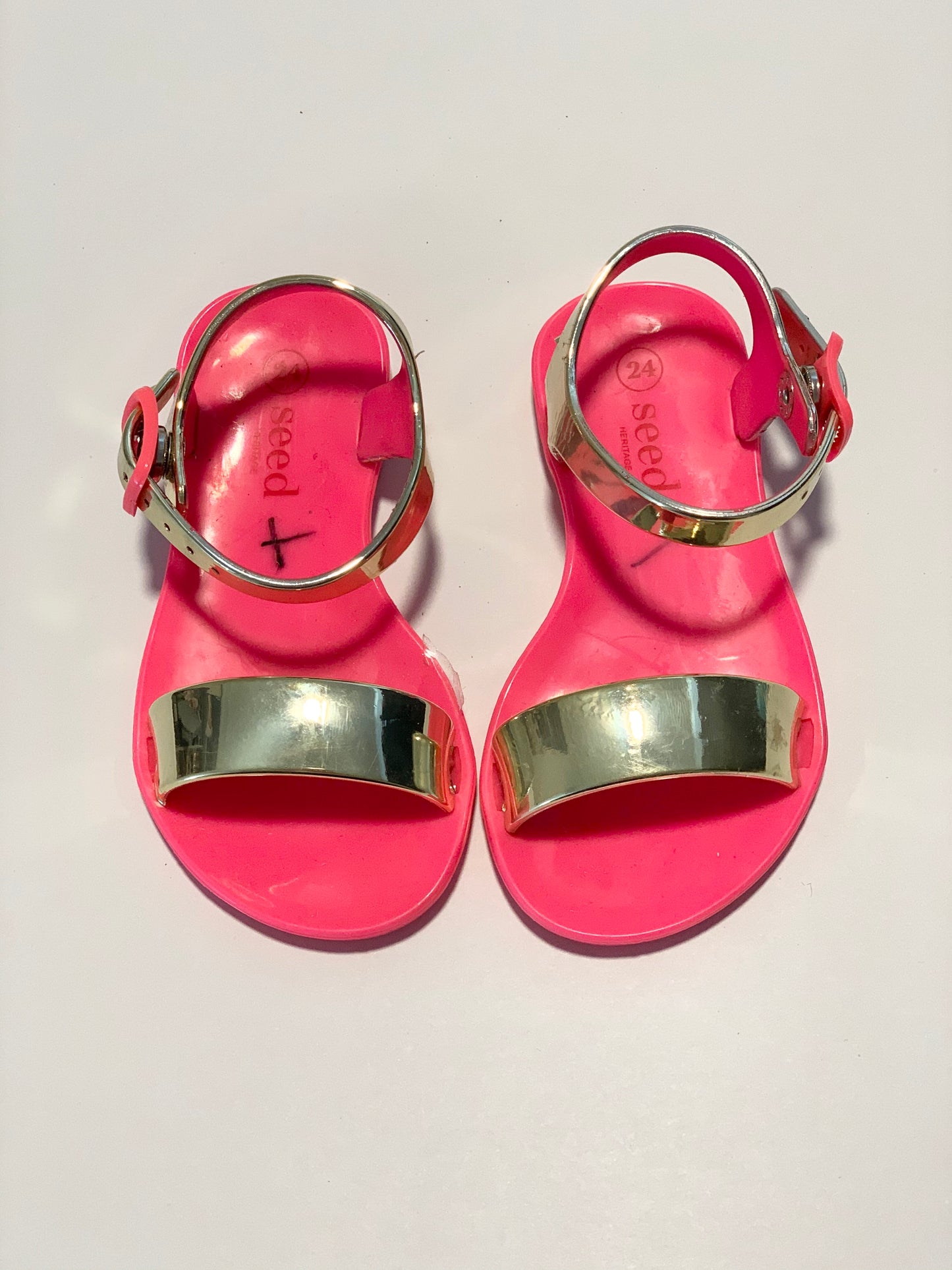 Pink and gold sandals - Size 24